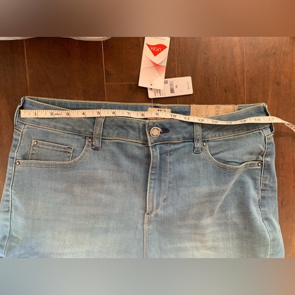 DC jeans shorts Bermuda length 14 - Picture 3 of 8